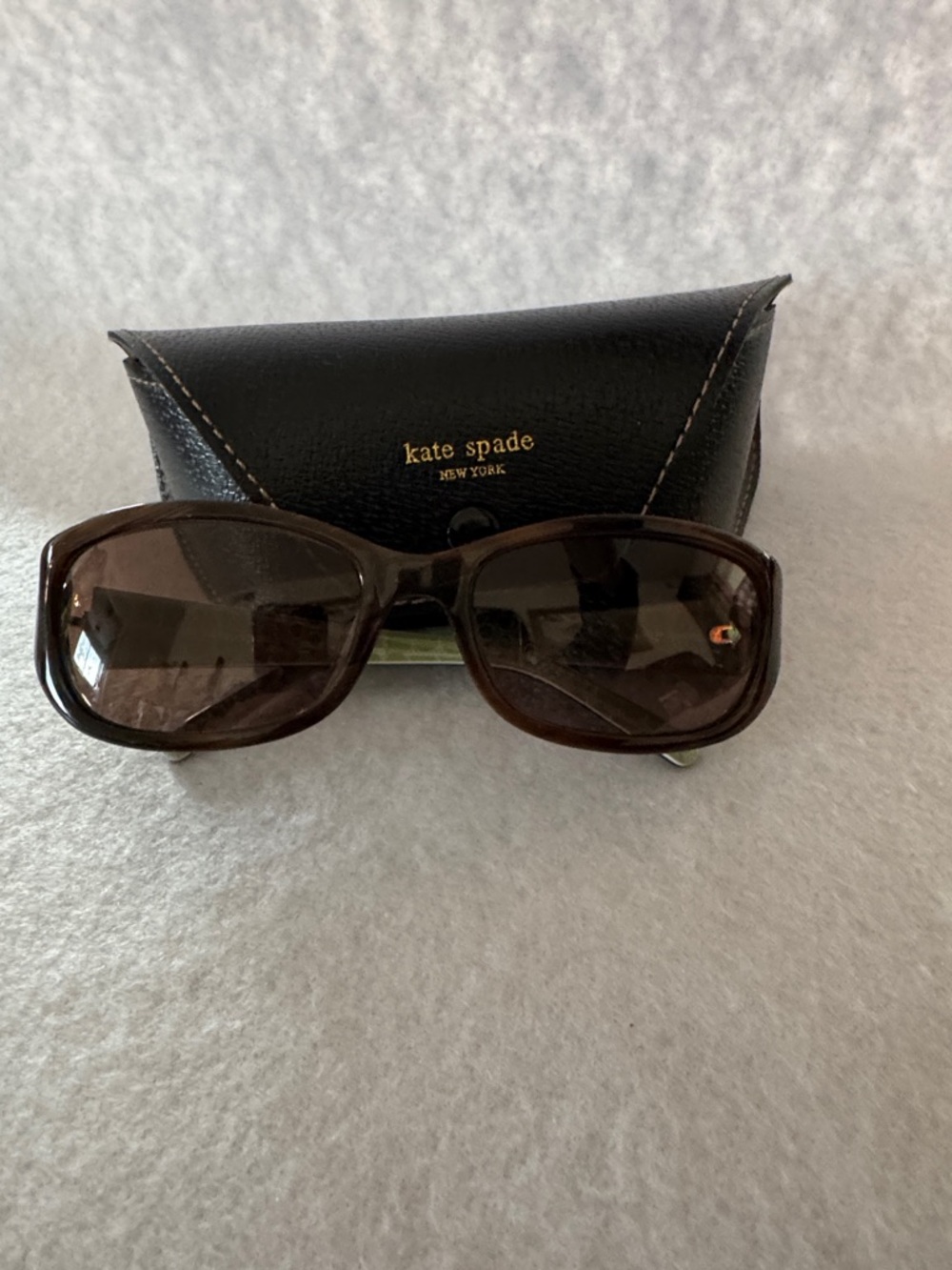 kate spade Brown and Green Oversized Rectangle Sunglasses and Case